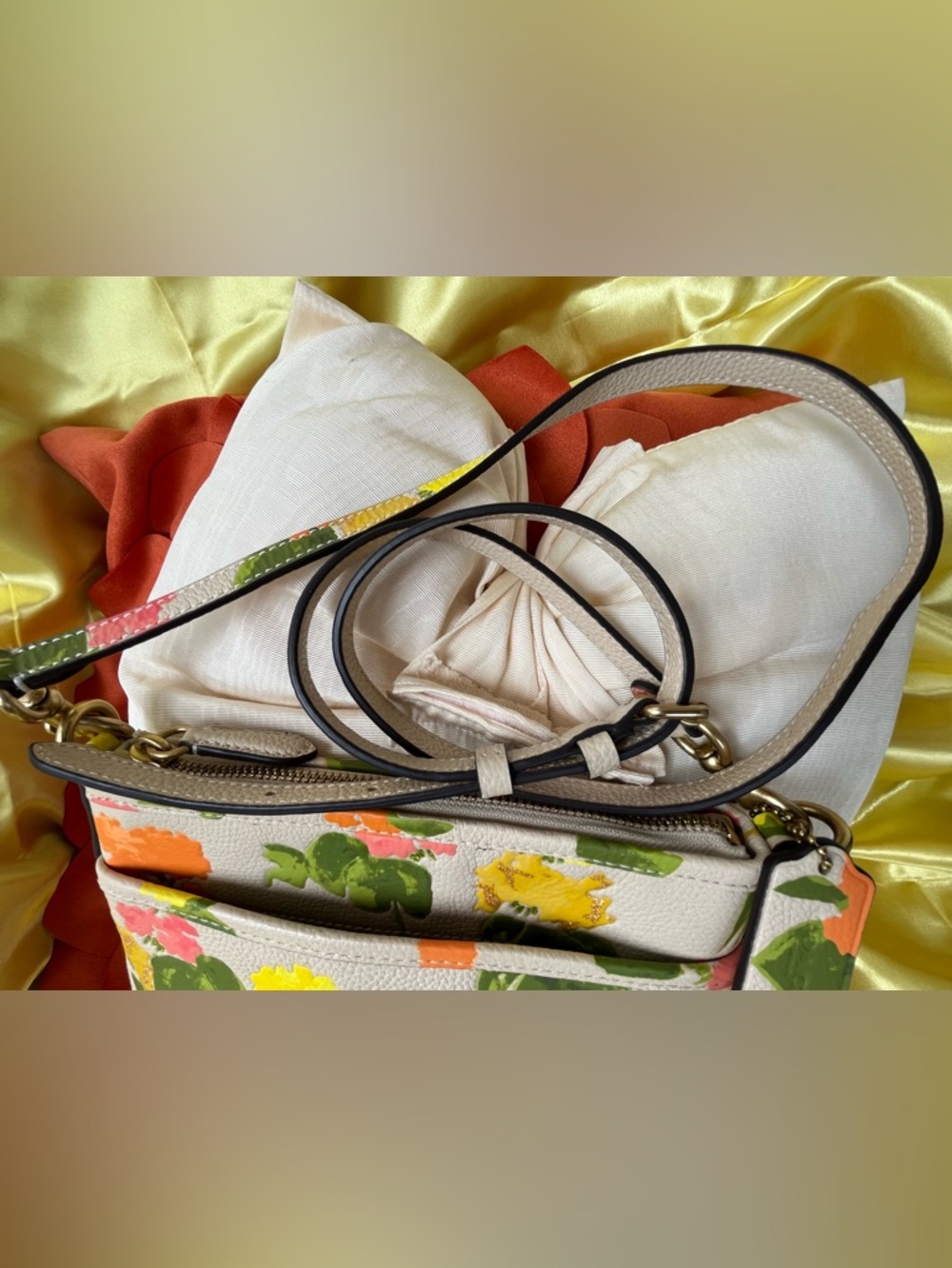 Coach Kitt Floral Crossbody Bag 🩷 Pink with 💛 Yellow, 🧡 Orange & 💚 Green NWOT - Picture 10 of 14